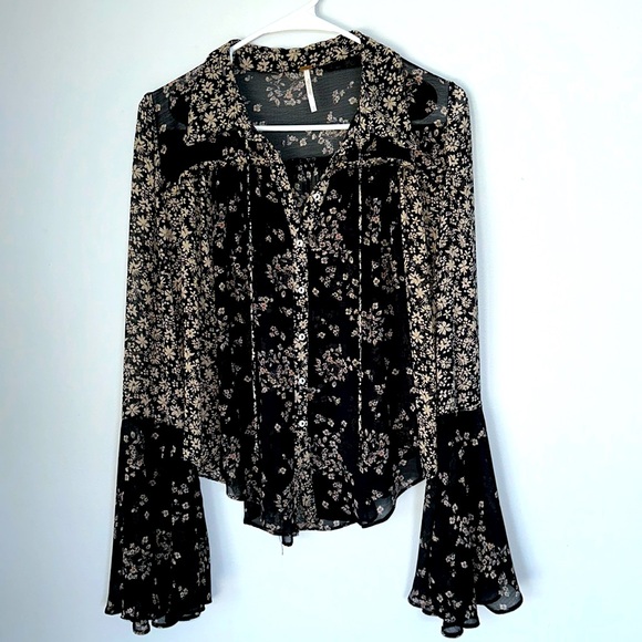 Free People Tops - Free People long sleeved sheer blouse size SP